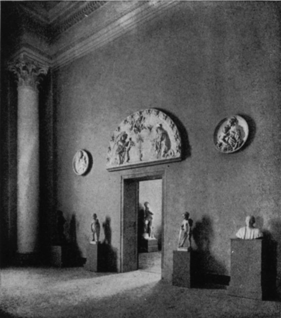 View of the South Hall. Renaissance Casts. View of the South Hall. Renaissance Casts.