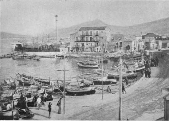 “The ‘Poor Man’s Promenade’ stretches away toward Mte
Zaffarano, dim and misty.”